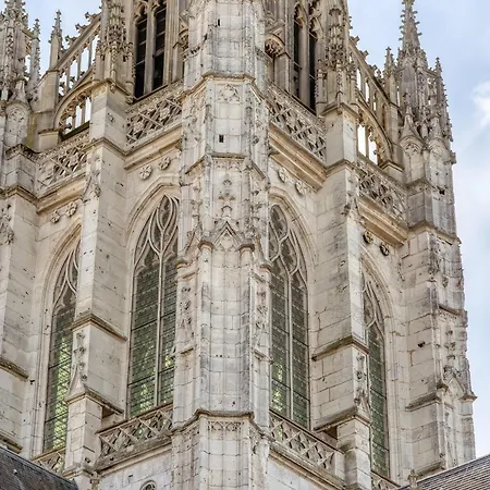 Jacky - Joli 2 Pieces Avec Vue Sur L'eglise Saint Maclou Apartman Rouen